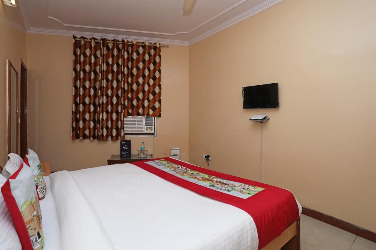 Flagship 10282 Hotel Rishi Jaipur Buitenkant foto