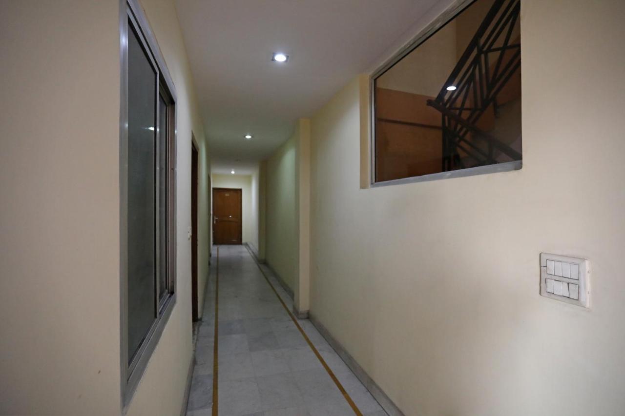 Flagship 10282 Hotel Rishi Jaipur Buitenkant foto