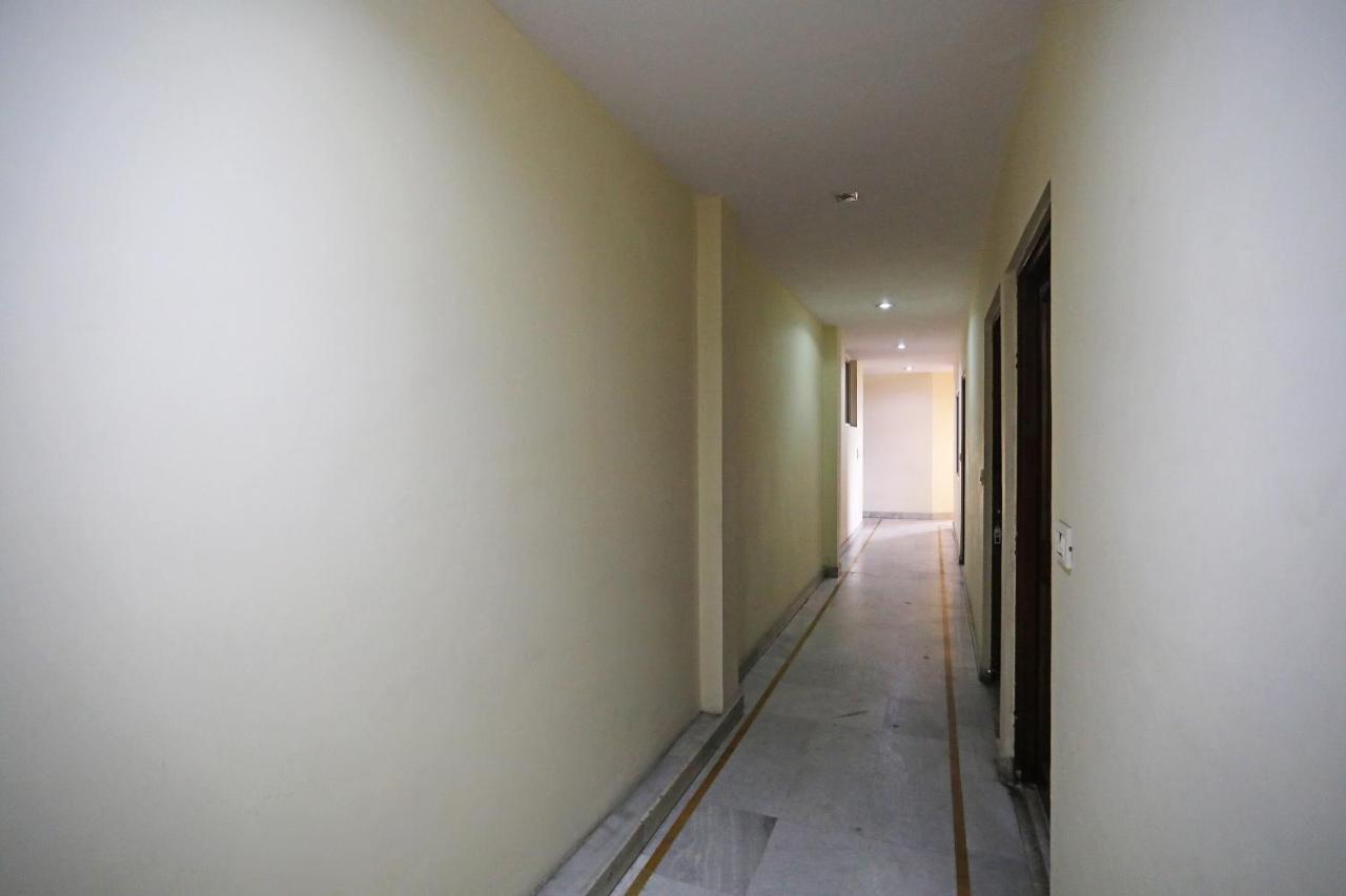 Flagship 10282 Hotel Rishi Jaipur Buitenkant foto